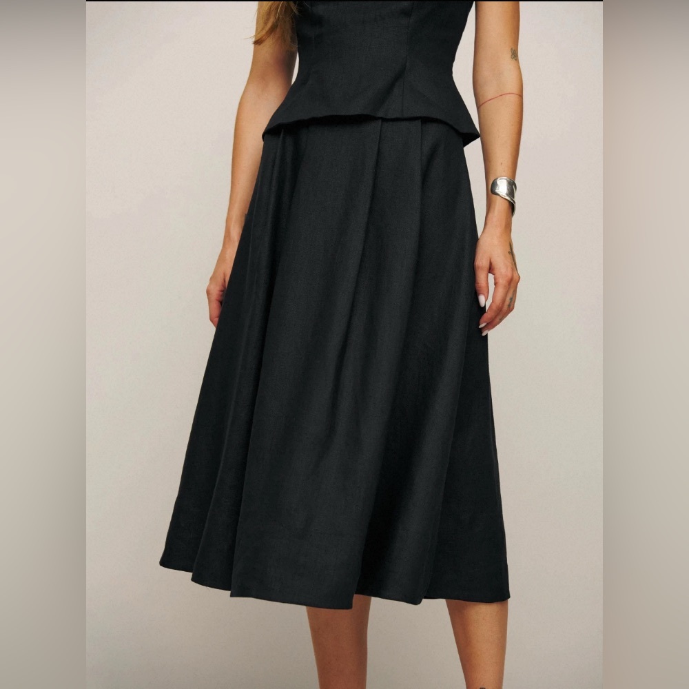 NEW Reformation Moya Linen Two pieces - Black Size 2 - Picture 4 of 15